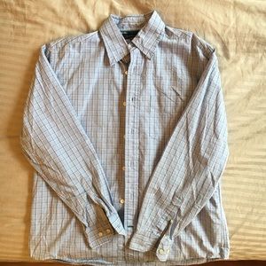 Tommy Hilfiger Button down. Medium.